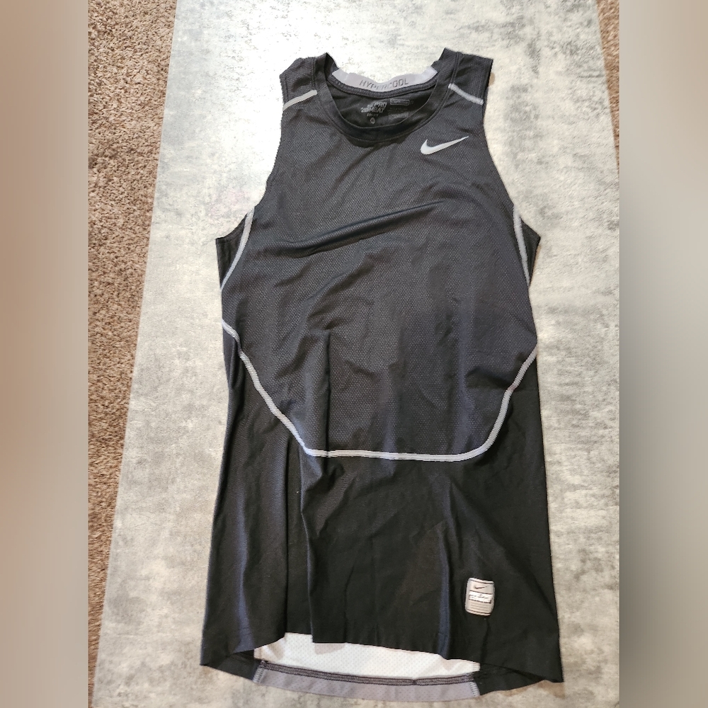 Nike tank